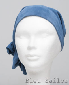 Foulard en cuir doux - alopécie cancer - couleur bleu sailor